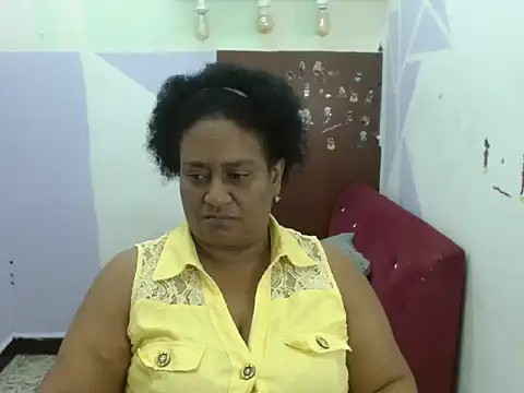 Snapshot of Sharon-liee chatting on January 2026 07:39:02 PM Sharon-liee online show from January 2026 07:39:02 PM