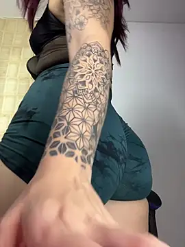 came lia1 online show from November 2025 04:34:02 AM