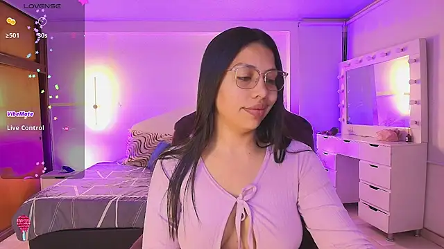 kloe28 online show from February 2026 03:38:02 AM