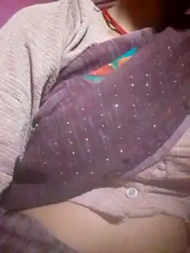 Snapshot of Hot_rieal6 chatting on April 2026 03:50:02 PM Hot rieal6 online show from April 2026 03:50:02 PM