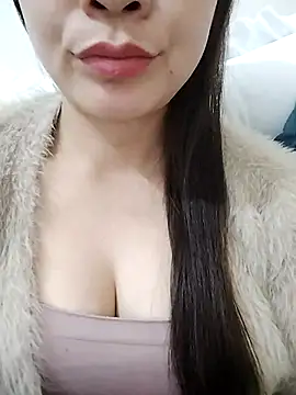 Girl Shy2000 online show from November 2025 12:32:01 AM