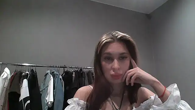 Snapshot of Meloriss chatting on October 2025 03:18:01 PM Meloriss online show from October 2025 03:18:01 PM