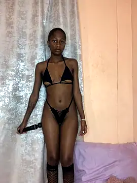 Snapshot of Caramel102004 chatting on September 2025 08:03:01 PM Caramel102004 online show from September 2025 08:03:01 PM