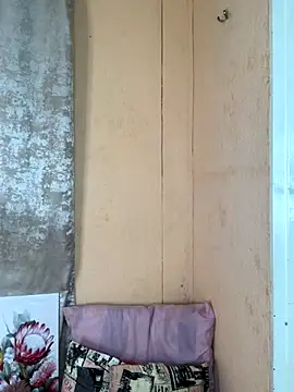 Snapshot of Caramel102004 chatting on October 2025 08:17:01 PM Caramel102004 online show from October 2025 08:17:01 PM