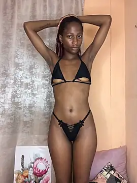 Snapshot of Caramel102004 chatting on November 2025 08:21:01 PM Caramel102004 online show from November 2025 08:21:01 PM