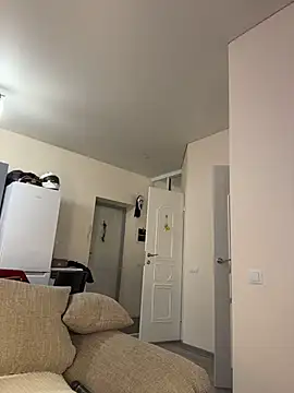 Crystal Neko online show from April 2026 12:28:01 AM