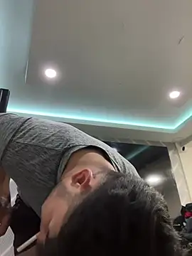 Moisesjrtapia online show from March 2026 11:29:02 AM