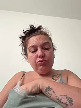 Snapshot of Eleanorxx chatting on October 2025 08:10:01 AM Eleanorxx online show from October 2025 08:10:01 AM