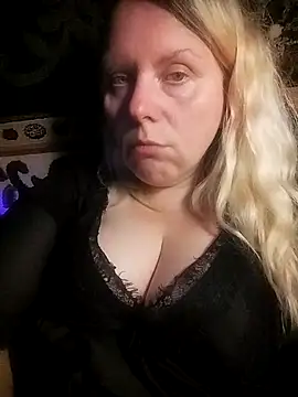 Fiona696 online show from October 2025 04:37:01 PM