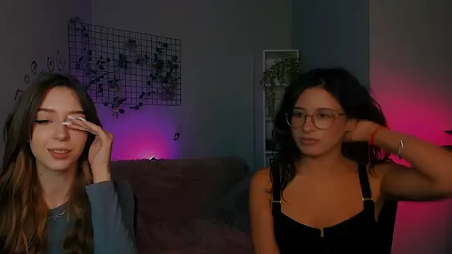 lia make love online show from October 2025 11:41:02 AM