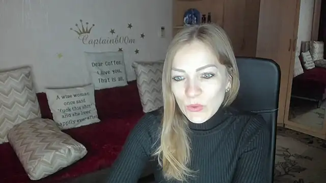 Tiffany Bates online show from October 2025 03:15:02 AM