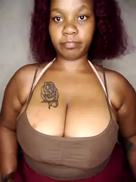 HORNYMELONS22xx online show from December 2025 07:21:02 PM