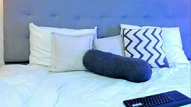 KelaniSilva online show from February 2026 08:23:02 PM