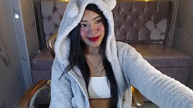 Snapshot of Celeste2_b chatting on October 2025 01:00:01 PM Celeste2 b online show from October 2025 01:00:01 PM