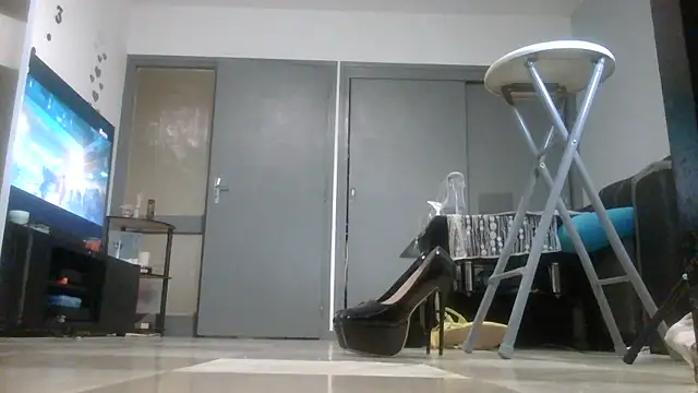 Snapshot of vanessadeesse chatting on April 2026 07:19:02 PM vanessadeesse online show from April 2026 07:19:02 PM