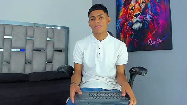 Snapshot of paull_cassidy chatting on November 2025 07:34:02 PM paull cassidy online show from November 2025 07:34:02 PM