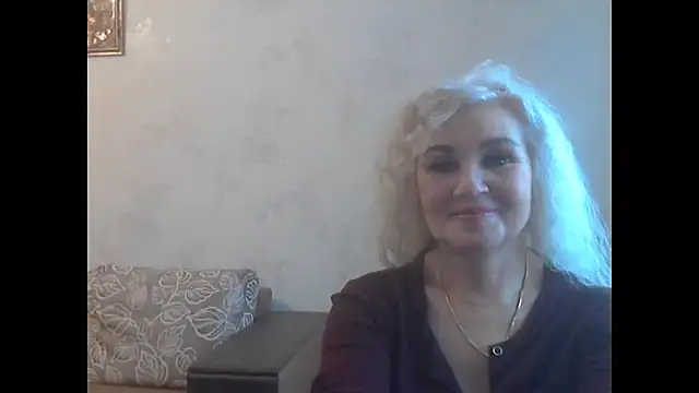 Snapshot of LadySexyBlond chatting on May 2026 05:24:01 AM LadySexyBlond online show from May 2026 05:24:01 AM