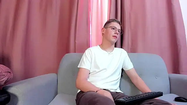 royal fantasy online show from September 2025 07:17:02 PM