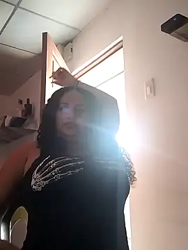 MEYBELLATINA online show from April 2026 09:45:01 PM