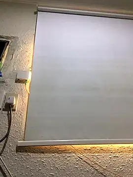 Yassesexy online show from December 2025 05:45:02 AM