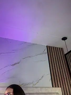 Honey noir online show from December 2025 07:52:01 PM