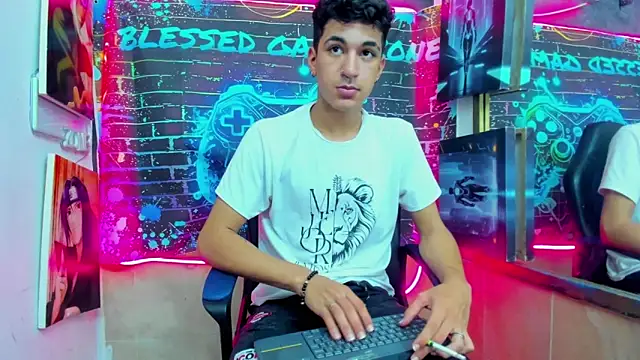 Stiben boy online show from May 2026 04:19:02 AM