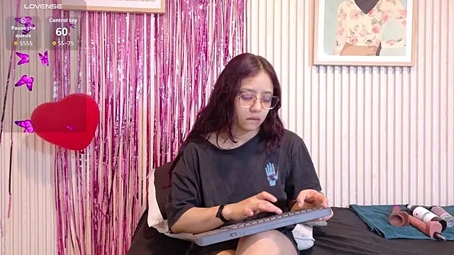 Abrilmirren online show from February 2026 11:06:02 AM