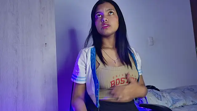 miamiller188 online show from November 2025 12:24:01 AM