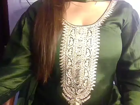 LOVELY SUKOON online show from October 2025 10:05:02 AM