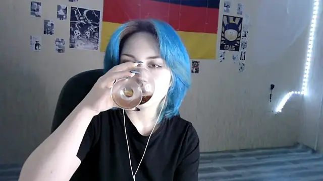 Snapshot of LeisaHopperstad chatting on January 2026 05:27:01 PM LeisaHopperstad online show from January 2026 05:27:01 PM