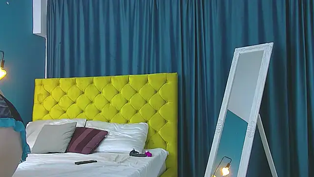 RubyHills online show from October 2025 05:11:02 AM