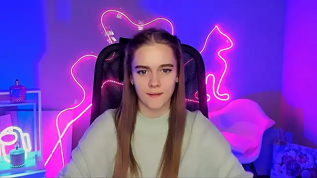 JuneWoods online show from February 2026 03:34:02 PM