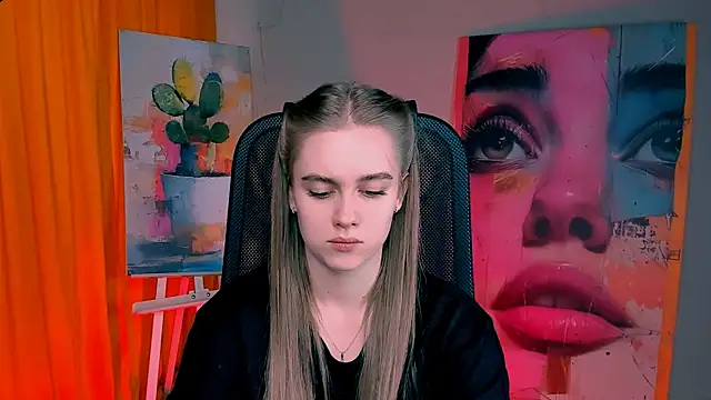 JuneWoods online show from March 2026 07:14:02 AM