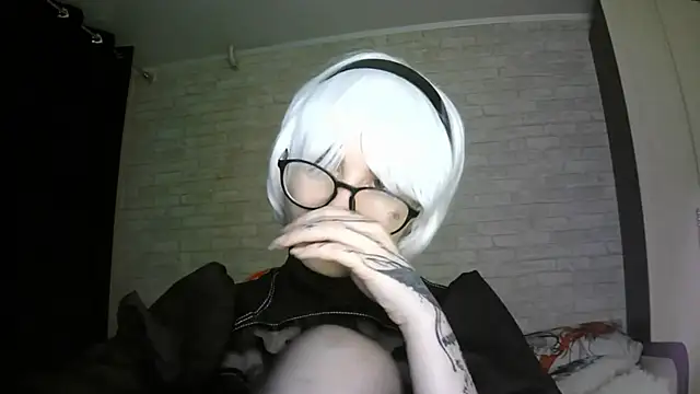 MernaGoggin online show from October 2025 09:09:02 PM