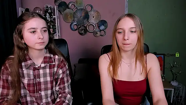 Snapshot of rebecca_smile chatting on February 2026 02:04:02 PM rebecca smile online show from February 2026 02:04:02 PM