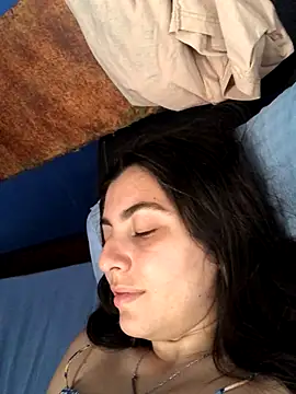 Snapshot of larj021bb chatting on November 2025 06:30:01 PM larj021bb online show from November 2025 06:30:01 PM