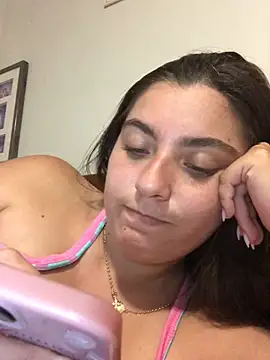 Snapshot of larj021bb chatting on February 2026 10:41:02 PM larj021bb online show from February 2026 10:41:02 PM