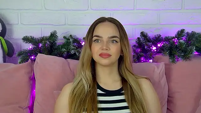 AnitaVenture online show from December 2025 04:30:02 AM