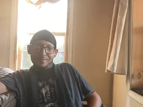 ThrowedWorldWide online show from December 2025 04:48:01 PM