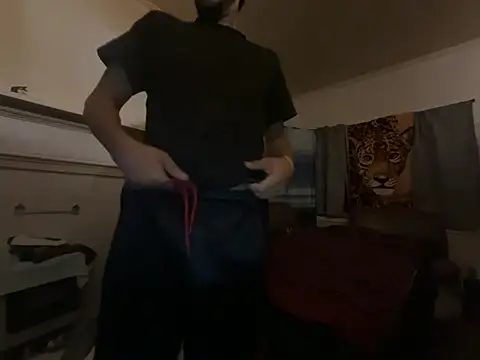 Snapshot of ThrowedWorldWide chatting on February 2026 07:13:02 AM ThrowedWorldWide online show from February 2026 07:13:02 AM