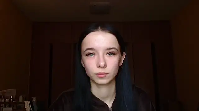 Emilia Light online show from March 2026 06:50:01 AM