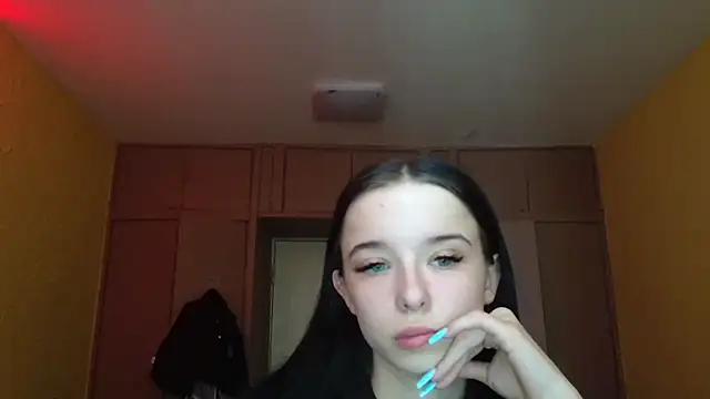 Emilia Light online show from April 2026 08:39:03 AM