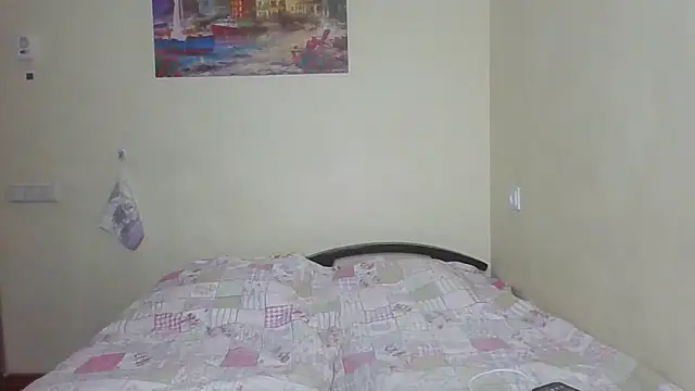 QueenMomyS online show from April 2026 07:12:02 PM