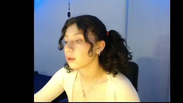 Ivonnybonn online show from October 2025 04:40:02 AM