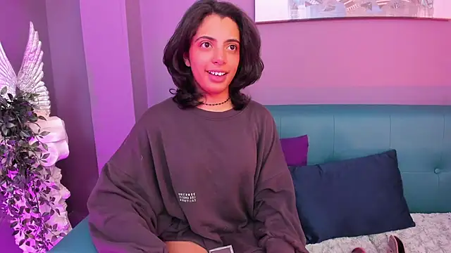 Snapshot of Alessiia__ chatting on November 2025 03:56:01 AM Alessiia online show from November 2025 03:56:01 AM