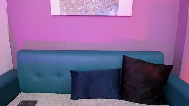 Snapshot of Alessiia__ chatting on November 2025 03:08:02 AM Alessiia online show from November 2025 03:08:02 AM