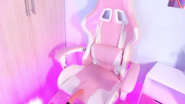 Athenea  fox online show from November 2025 11:19:01 AM