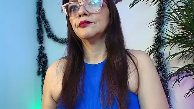 Carol Miss2 online show from November 2025 11:23:02 AM