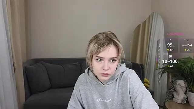 MayWins online show from November 2025 09:39:01 PM