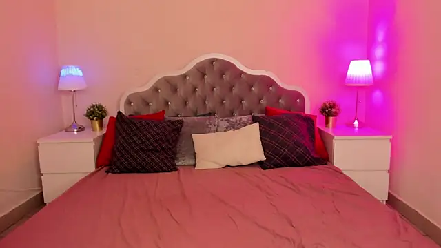 CamillaDreamer online show from September 2025 02:33:02 PM